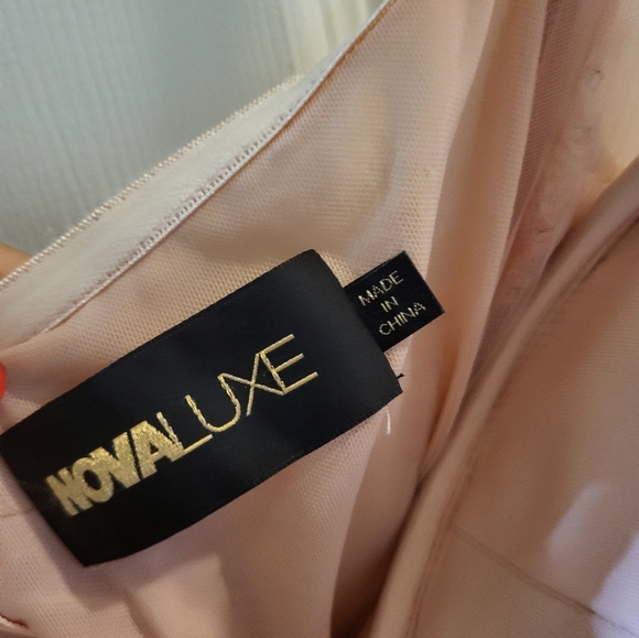 Party dress size M ( Color Peach) - Picture 4 of 9